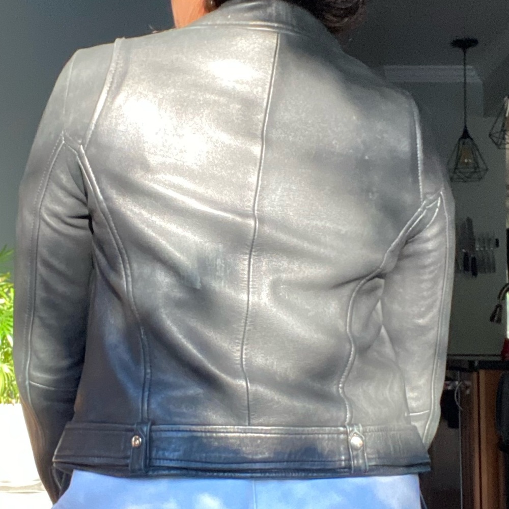 Leather jacket - Picture 2 of 3